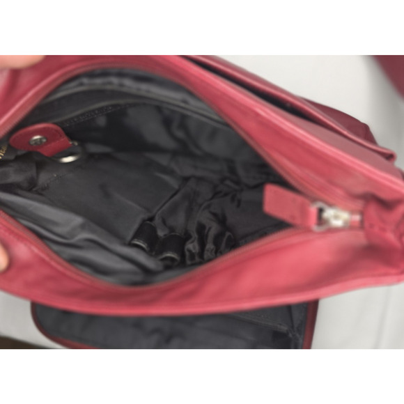 Stone Mountain Shoulder Bag Burgundy Faux Leather Zip Pocket Adjustable Strap - Picture 4 of 5